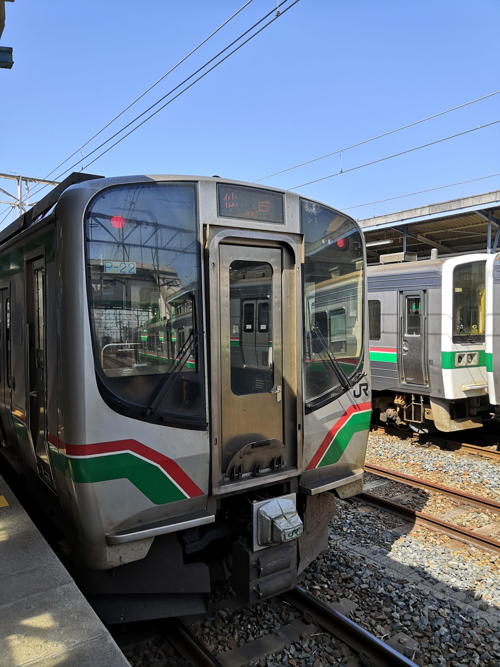 E721